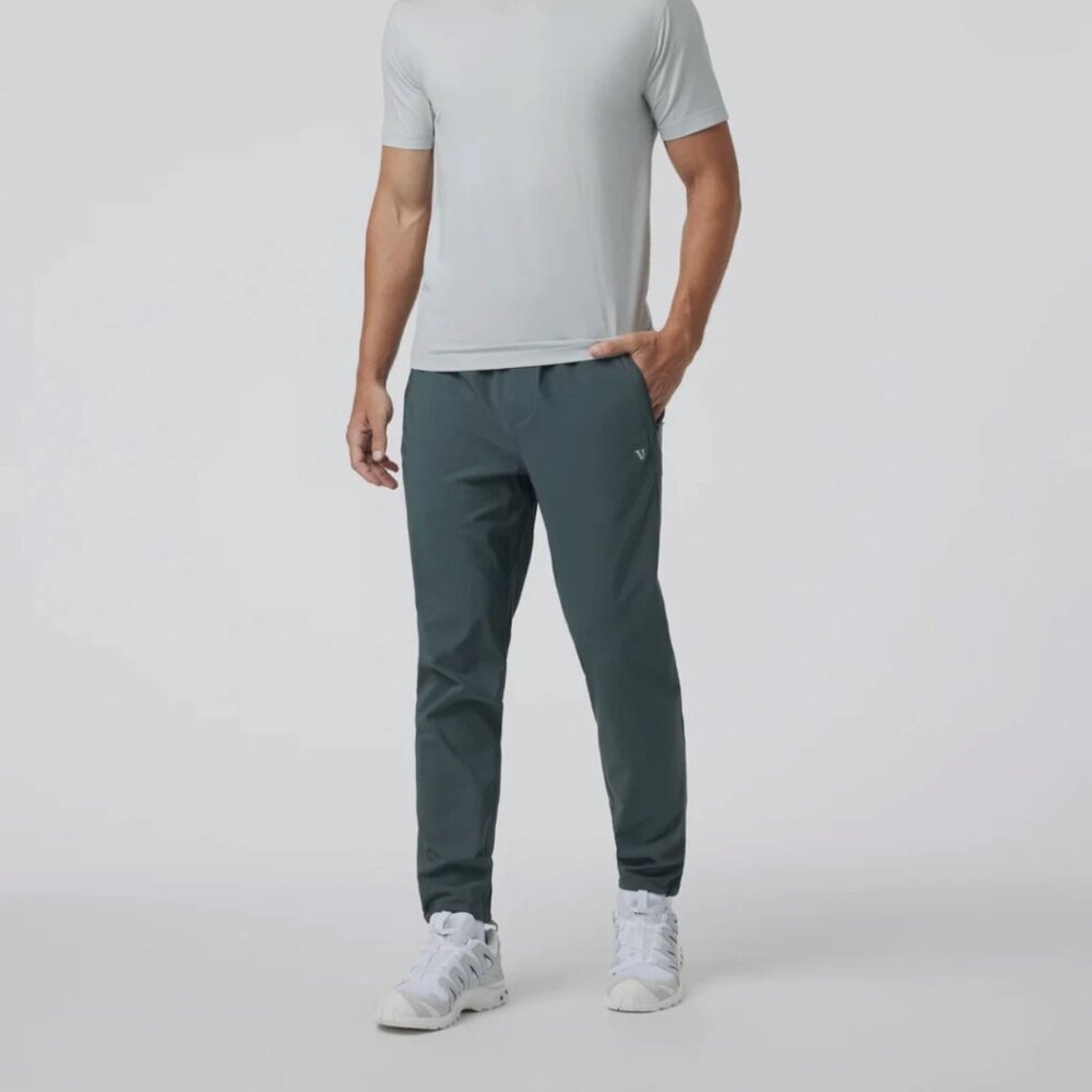 🔥 EUC VUORI TRAIN TECH PANT :: LARGE :: SMOKED BARYL 🔥